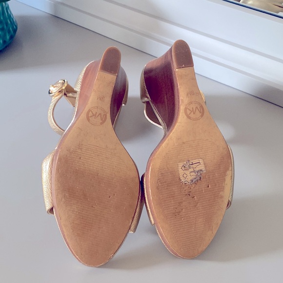 Michael Kors wedge sandals. - Picture 6 of 9